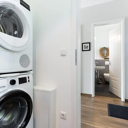 Reetdachhaus Meeresleuchten * Hohenkirchen (Nordwestmecklenburg)