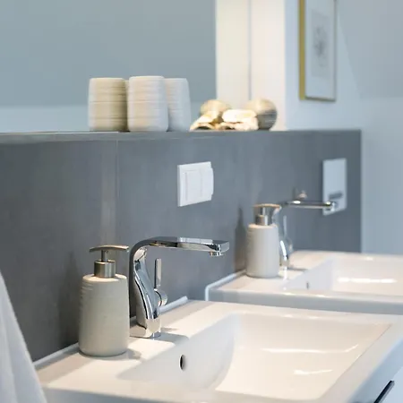 Reetdachhaus Meeresleuchten Hohenkirchen (Nordwestmecklenburg)