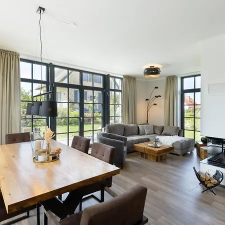 Reetdachhaus Meeresleuchten Сasa de vacaciones